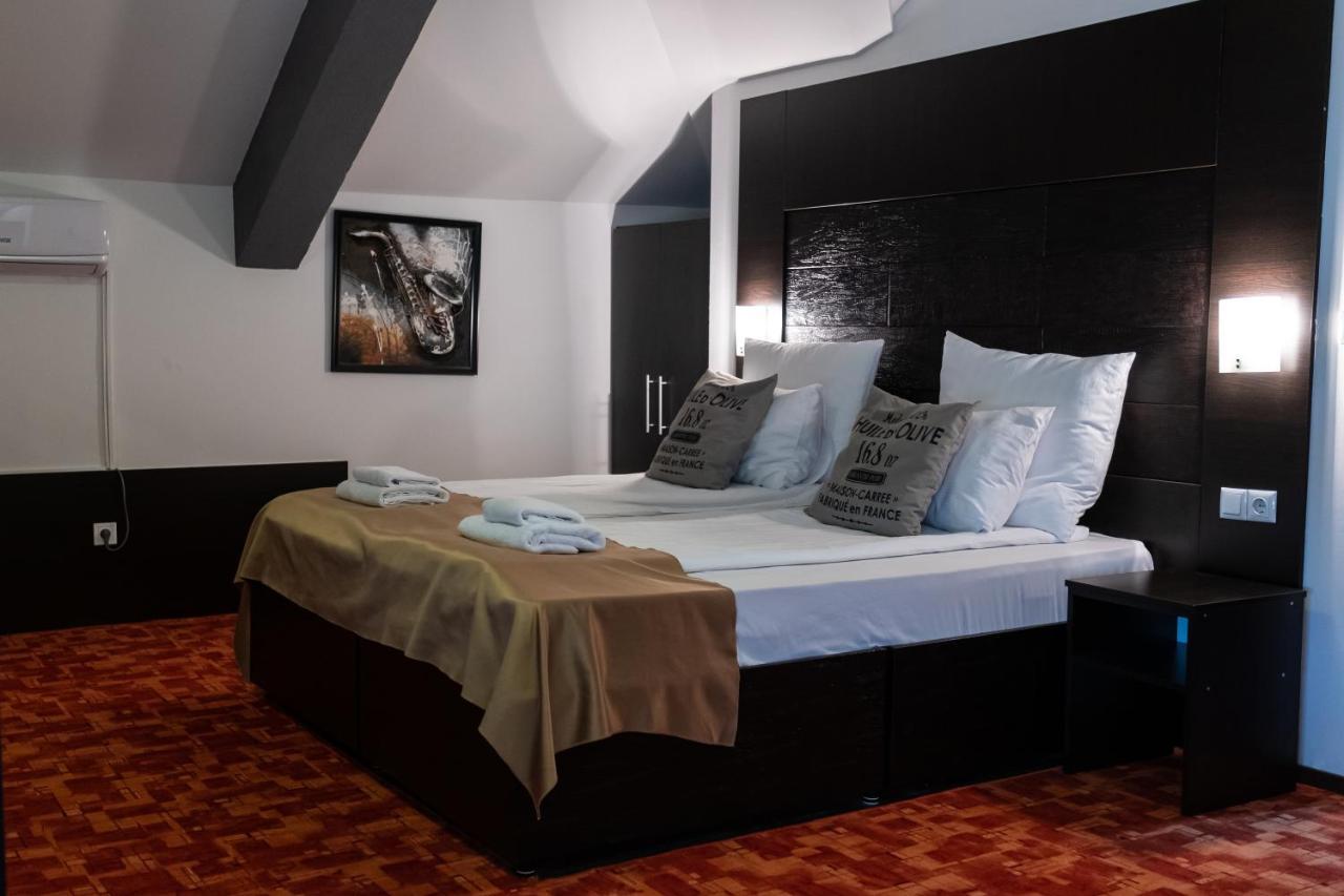 Como A Casa Apartments - Free Parking Сараево Экстерьер фото
