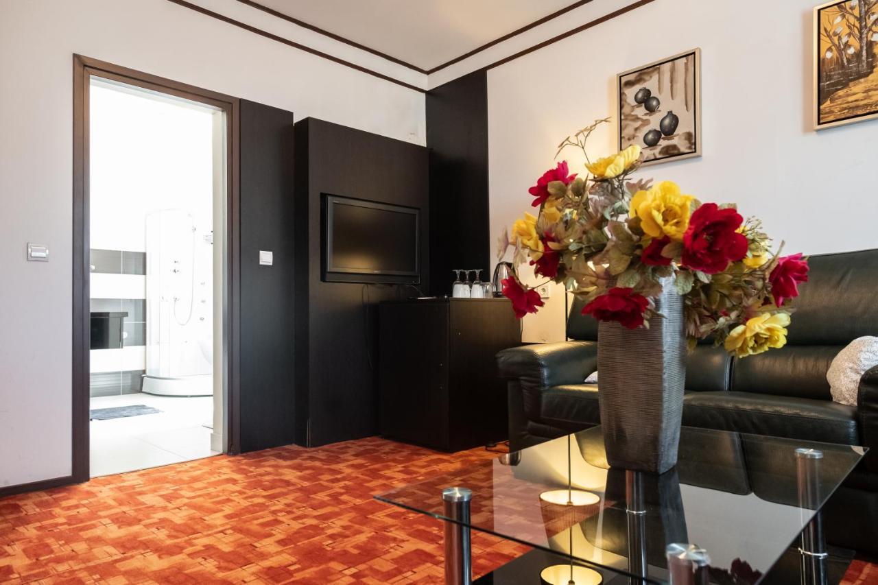 Como A Casa Apartments - Free Parking Сараево Экстерьер фото